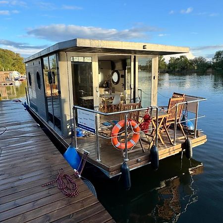 Houseboat Water Boy Apartament Plywajacy Dom Na Wodzie Lodz Uraz  Buitenkant foto
