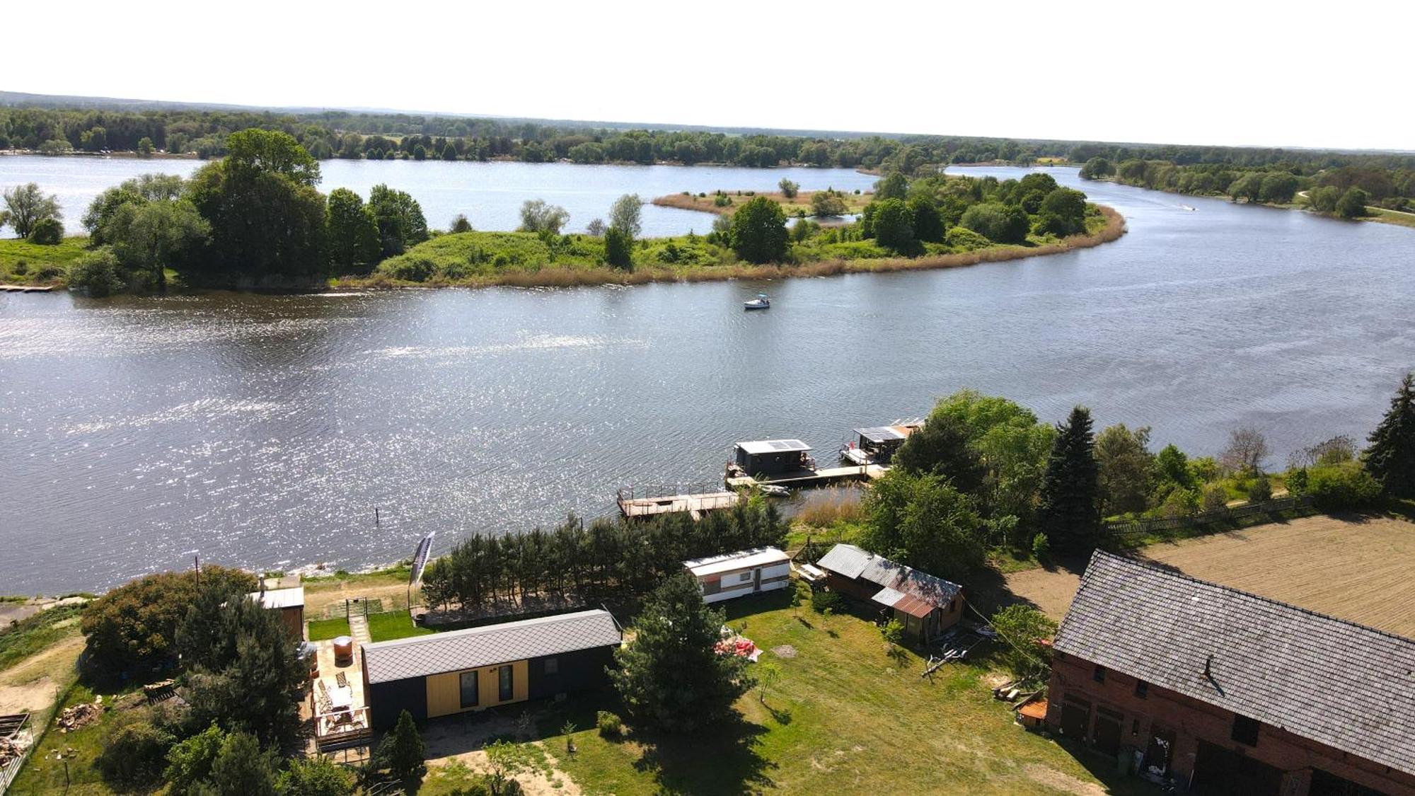 Houseboat Water Boy Apartament Plywajacy Dom Na Wodzie Lodz Uraz  Buitenkant foto
